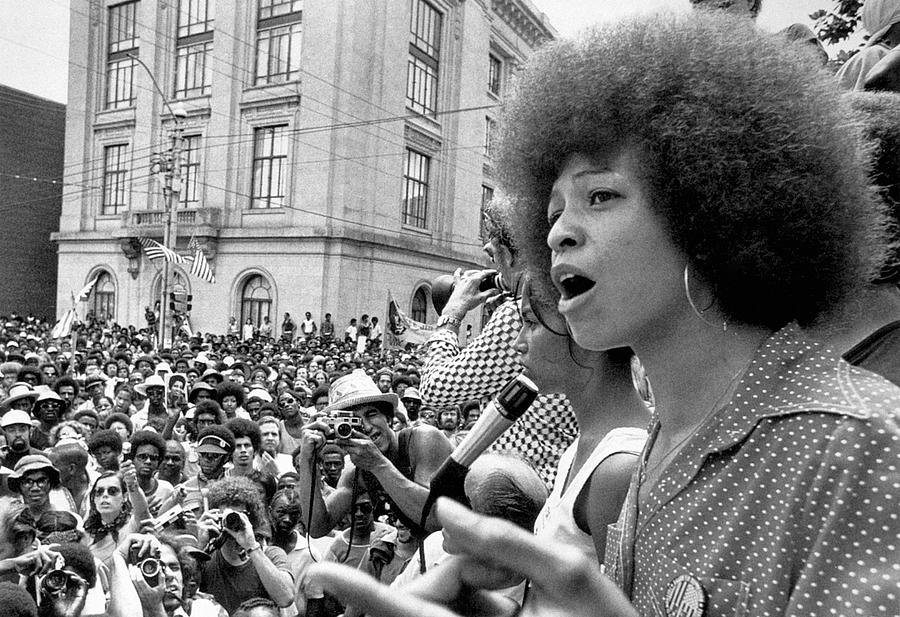 Angela Davis – refugees are the 21st century answer to her religion of communism