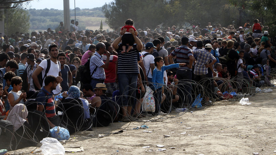 Top 20 Photos of Helpless Muslim Refugees in Europe You’ll Never See in Legacy Media