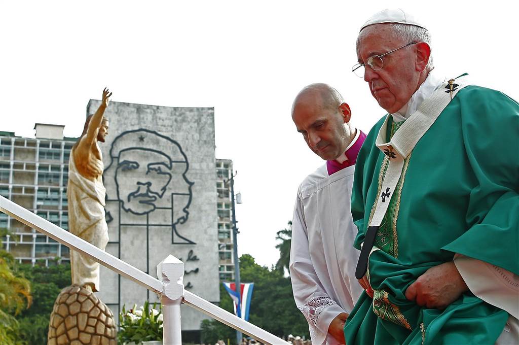 Pope Francis: “…it is the communists who think like Christians”