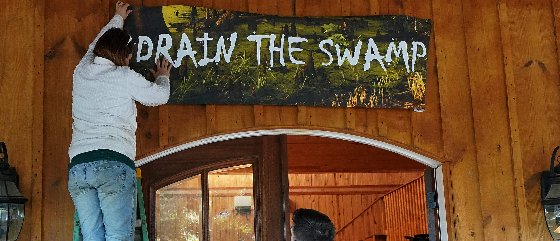 Voters Overwhelmingly Support Draining The Swamp