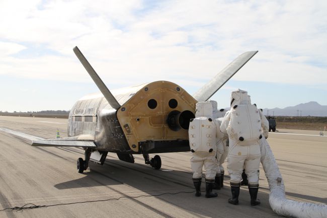 The Secret X-37B Just Landed After 2 Years in Space