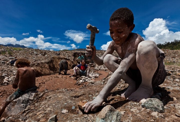 Hunter’s Deal with China on Cobalt, Slaves and Human Rights Violations