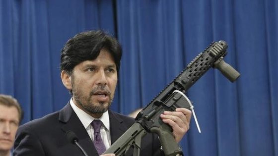 California Democratic Party Disses Feinstein, Endorses Commie Rival Kevin de Leon