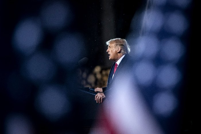 Trump’s Fair-Weather Friends